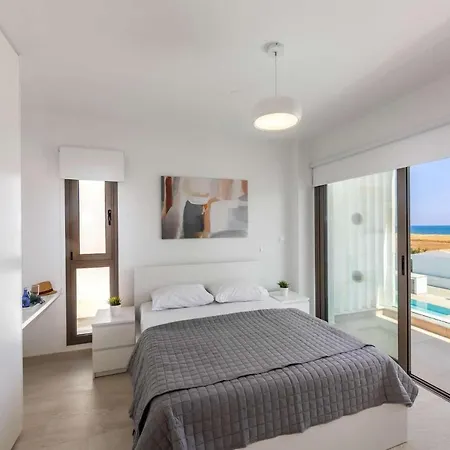 Larnaca Blue 10 * Softades