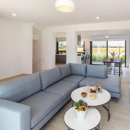 Villa Larnaca Blue 10 Softades