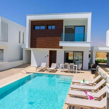 Larnaca Blue 10 *