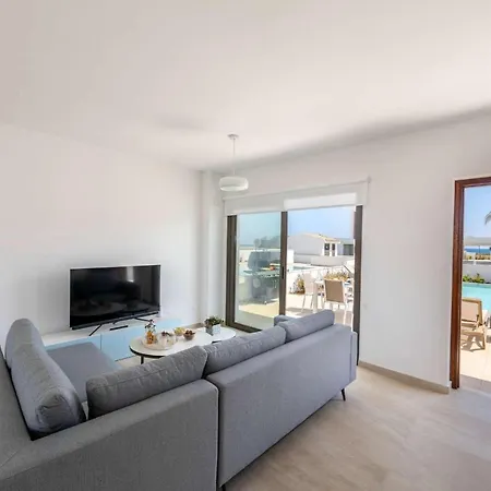 Larnaca Blue 10 * Softades